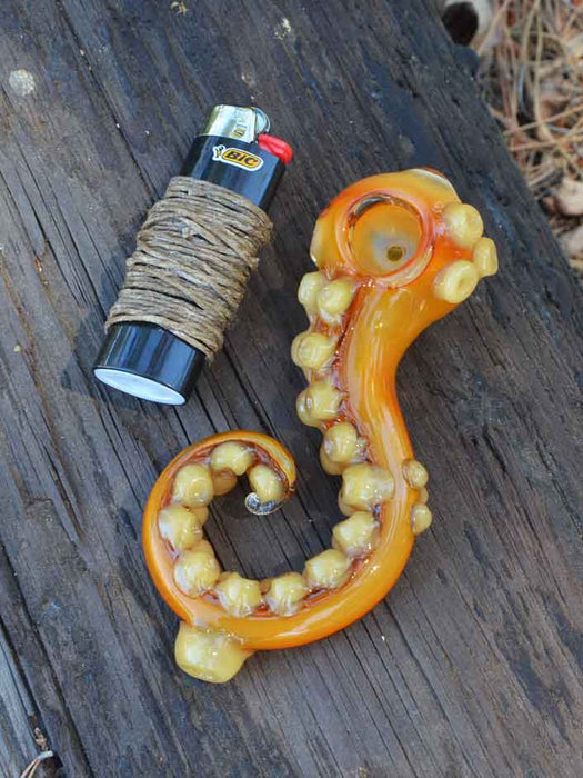 Tentacle Pipe by SWRV Glass
